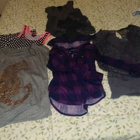 XS shirt lot!! - Picture 1 of 5